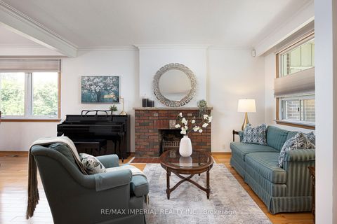 Photo 6 at 7 Doddington Drive, Queensway, Toronto