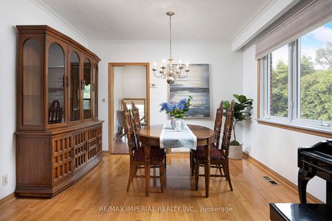 Photo 8 at 7 Doddington Drive, Queensway, Toronto