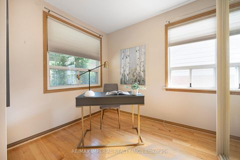Photo 11 at 7 Doddington Drive, Queensway, Toronto