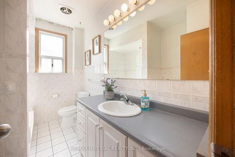 Photo 12 at 7 Doddington Drive, Queensway, Toronto