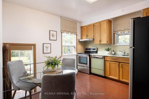 Photo 13 at 7 Doddington Drive, Queensway, Toronto