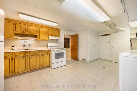 Photo 21 at 7 Doddington Drive, Queensway, Toronto
