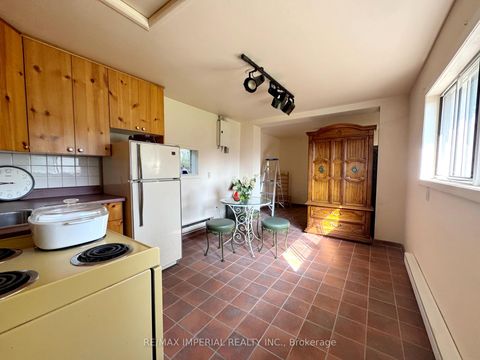 Photo 33 at 7 Doddington Drive, Queensway, Toronto