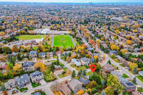 Photo 5 at 35 Caswell Drive, Newtonbrook East, Toronto