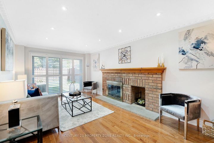 Photo 15 at 45 Nottingham Crescent, Westgate, Brampton