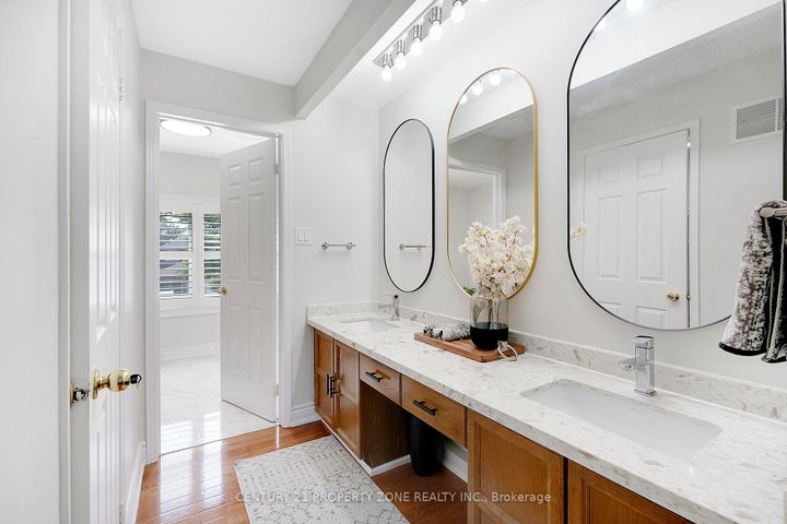 Photo 22 at 45 Nottingham Crescent, Westgate, Brampton