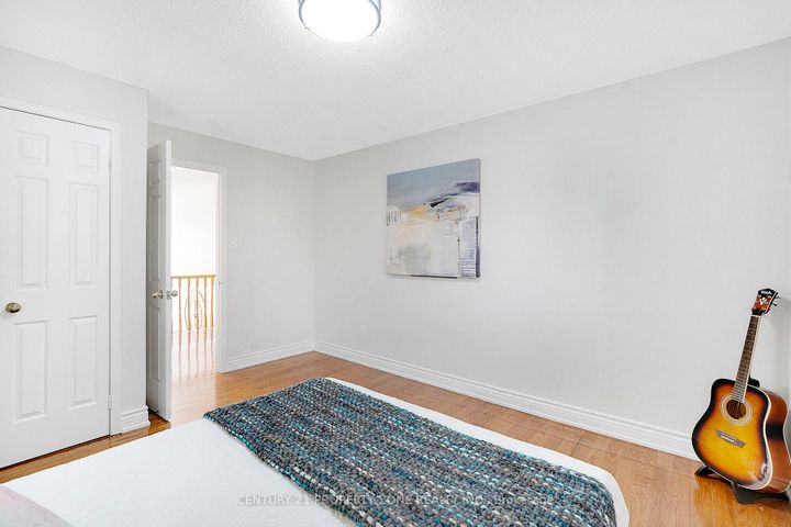 Photo 25 at 45 Nottingham Crescent, Westgate, Brampton
