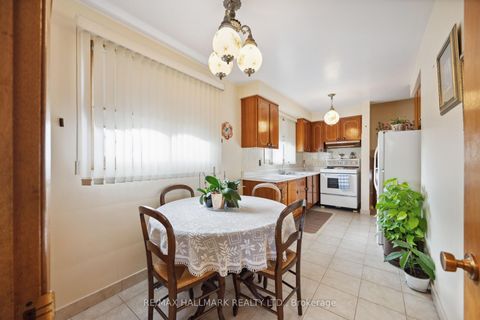 Photo 3 at 23 Lockington Court, Humbermede, Toronto