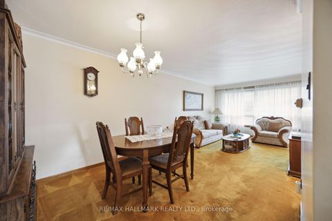 Photo 7 at 23 Lockington Court, Humbermede, Toronto