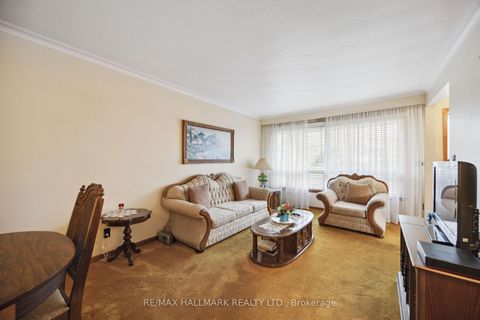Photo 12 at 23 Lockington Court, Humbermede, Toronto