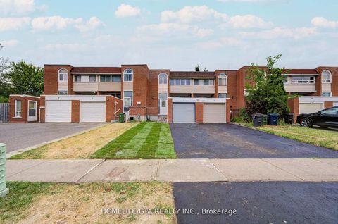 Photo 0 at 6 Sprucewood Court, L'Amoreaux, Toronto