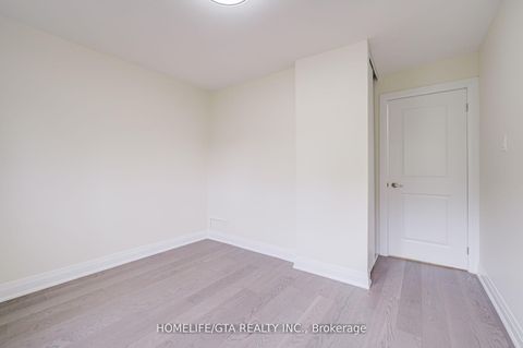 Photo 32 at 6 Sprucewood Court, L'Amoreaux, Toronto