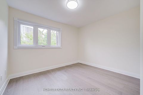 Photo 33 at 6 Sprucewood Court, L'Amoreaux, Toronto