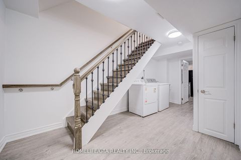 Photo 36 at 6 Sprucewood Court, L'Amoreaux, Toronto