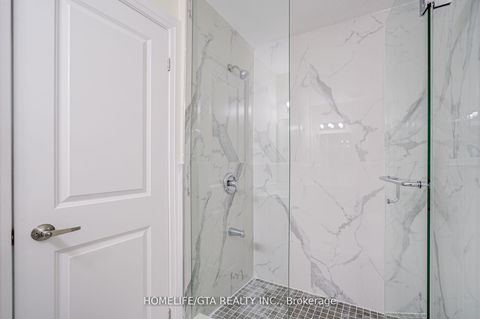 Photo 37 at 6 Sprucewood Court, L'Amoreaux, Toronto