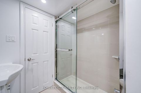Photo 46 at 6 Sprucewood Court, L'Amoreaux, Toronto