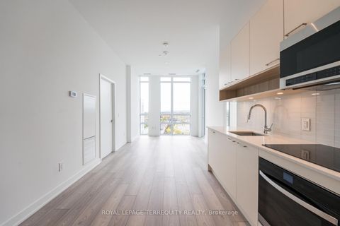Photo 4 at PH 802 - 3005 Pine Glen Road, WM Westmount, Oakville
