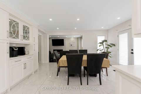 Photo 13 at 108 Zinnia Place, West Woodbridge, Vaughan