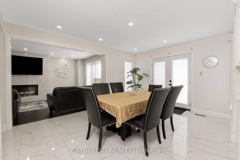 Photo 14 at 108 Zinnia Place, West Woodbridge, Vaughan