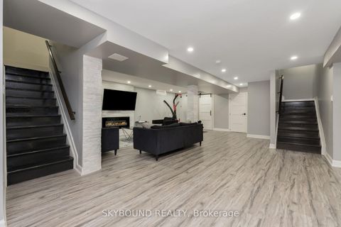 Photo 29 at 108 Zinnia Place, West Woodbridge, Vaughan