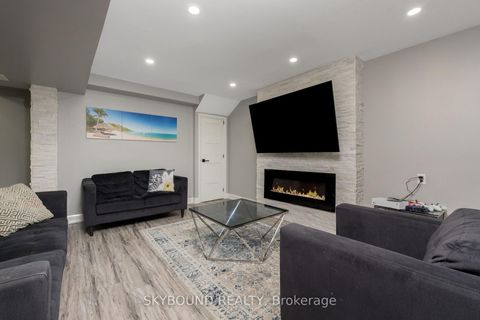 Photo 31 at 108 Zinnia Place, West Woodbridge, Vaughan