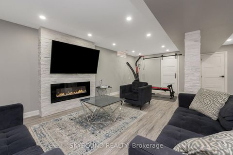 Photo 32 at 108 Zinnia Place, West Woodbridge, Vaughan