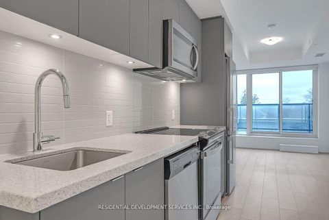Photo 4 at 202W - 3 Rosewater Street, South Richvale, Richmond Hill
