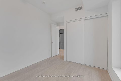 Photo 5 at 202W - 3 Rosewater Street, South Richvale, Richmond Hill