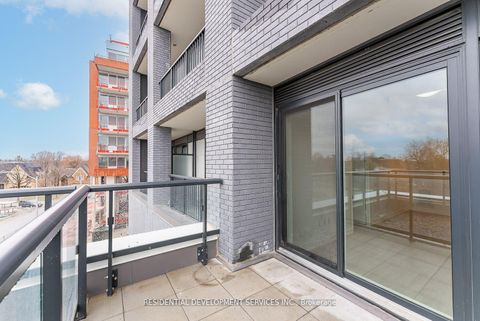 Photo 17 at 202W - 3 Rosewater Street, South Richvale, Richmond Hill