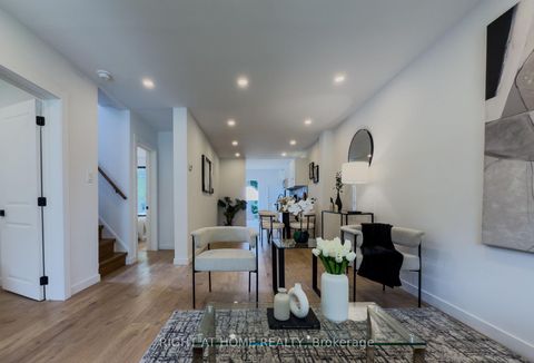 Photo 3 at 32 Brenton Street, Crescent Town, Toronto
