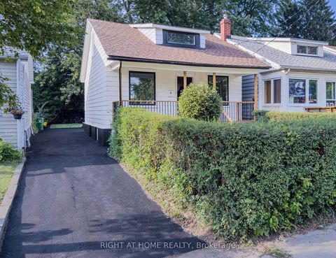 Photo 48 at 32 Brenton Street, Crescent Town, Toronto