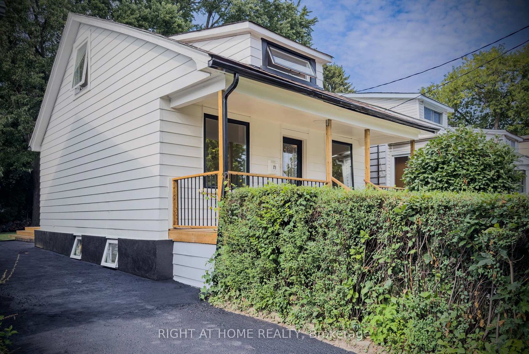 32 Brenton Street, Crescent Town, Toronto 