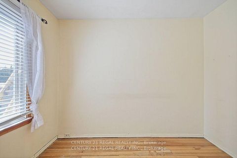Photo 11 at 102 Newcastle Street, Mimico, Toronto