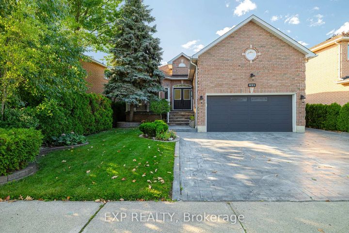 Photo 0 at 633 Avonwick Avenue, Hurontario, Mississauga