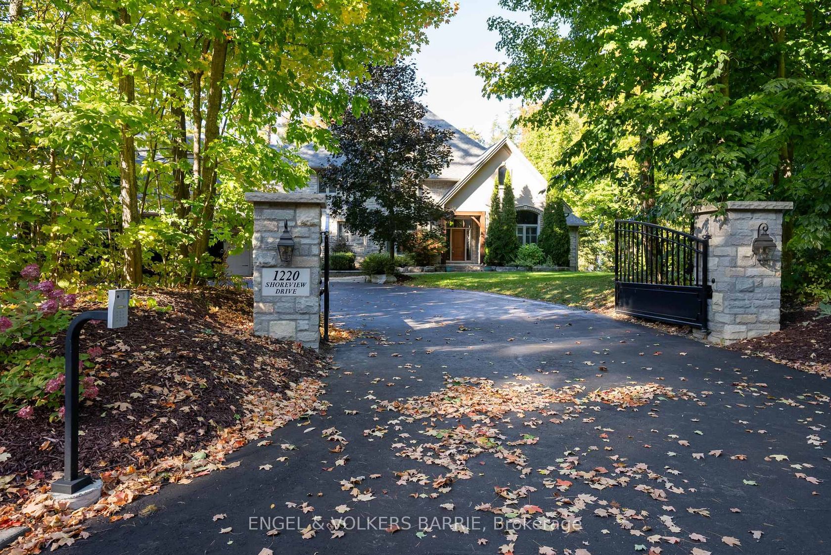 1220 Shoreview Drive, Rural Innisfil, Innisfil photo number 2