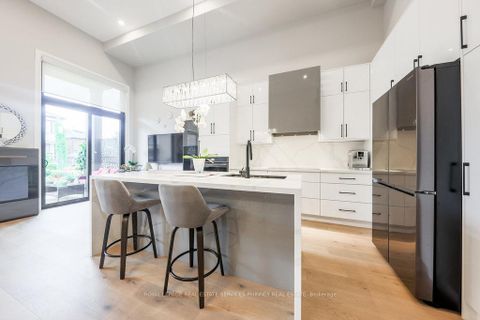Photo 10 at 105 Tenth Street, New Toronto, Toronto
