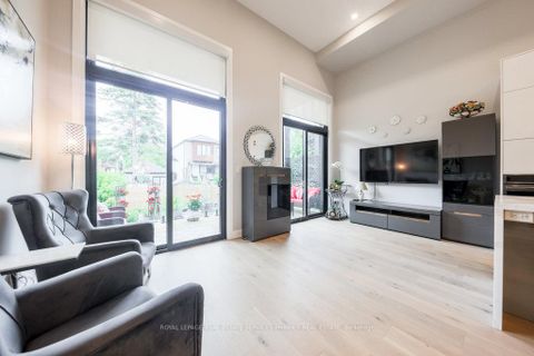 Photo 12 at 105 Tenth Street, New Toronto, Toronto