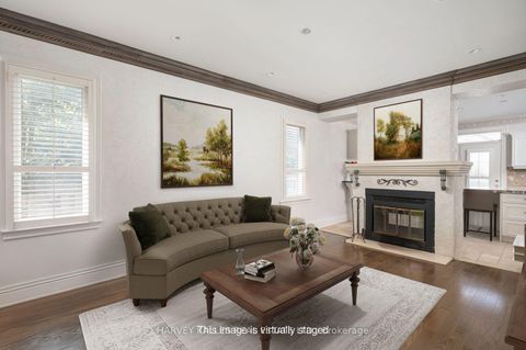 Photo 10 at 12 Alta Vista Court, Beverley Glen, Vaughan