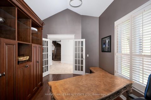 Photo 15 at 12 Alta Vista Court, Beverley Glen, Vaughan