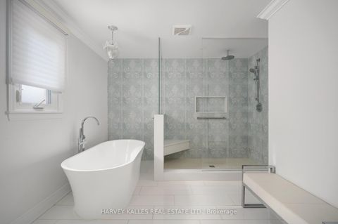 Photo 17 at 12 Alta Vista Court, Beverley Glen, Vaughan