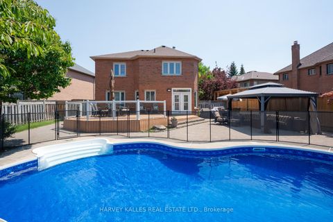Photo 22 at 12 Alta Vista Court, Beverley Glen, Vaughan