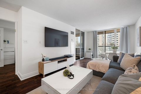 Photo 3 at 510 - 253 Merton Street N, Mount Pleasant West, Toronto