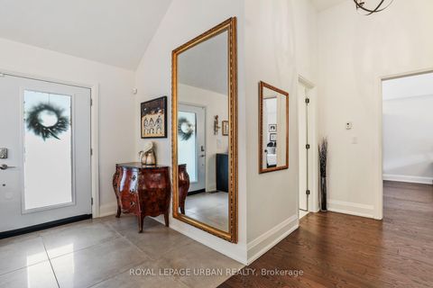 Photo 5 at 147 Parkview Hill Crescent, Parkview, Toronto