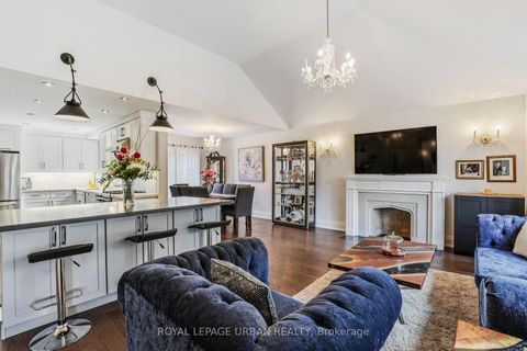 Photo 11 at 147 Parkview Hill Crescent, Parkview, Toronto