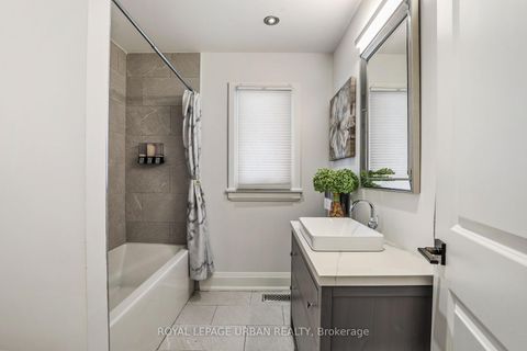 Photo 20 at 147 Parkview Hill Crescent, Parkview, Toronto