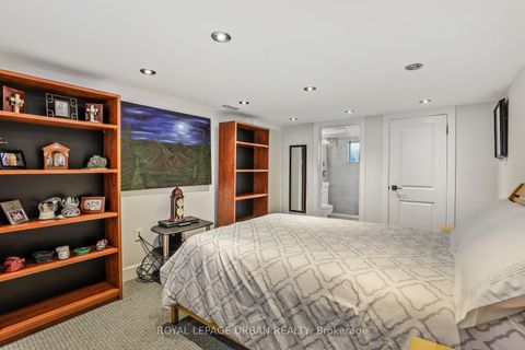 Photo 28 at 147 Parkview Hill Crescent, Parkview, Toronto