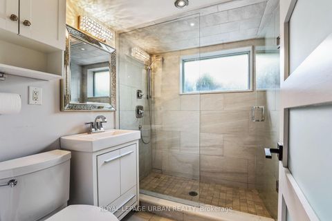 Photo 29 at 147 Parkview Hill Crescent, Parkview, Toronto