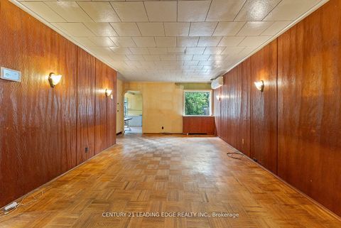 Photo 11 at 102 Kalmar Avenue N, Cliffside, Toronto