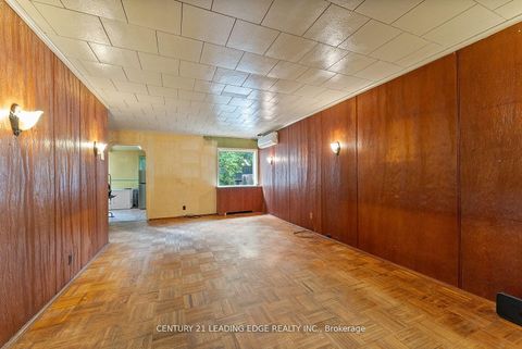 Photo 12 at 102 Kalmar Avenue N, Cliffside, Toronto