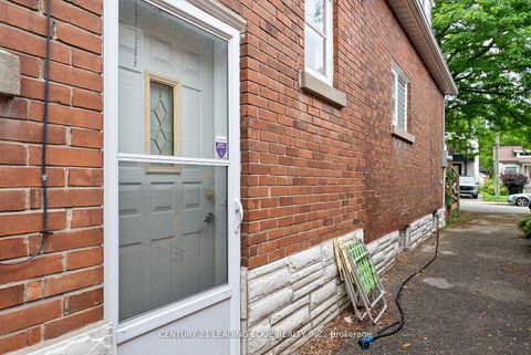 Photo 25 at 102 Kalmar Avenue N, Cliffside, Toronto